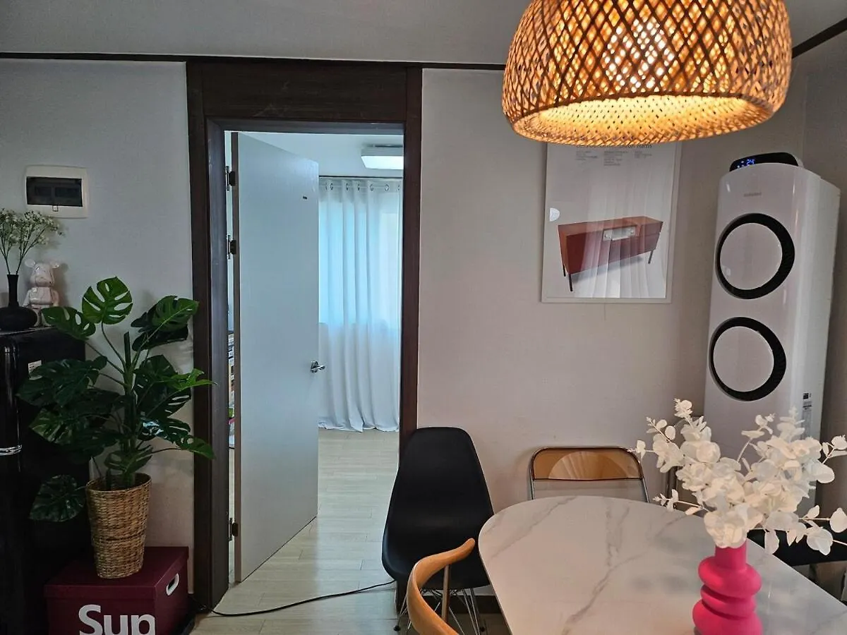 Apartament Chungmuro Station Near Myeongdong Seul