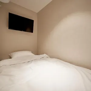 Capsule hotel Life In Euljiro, Seoul